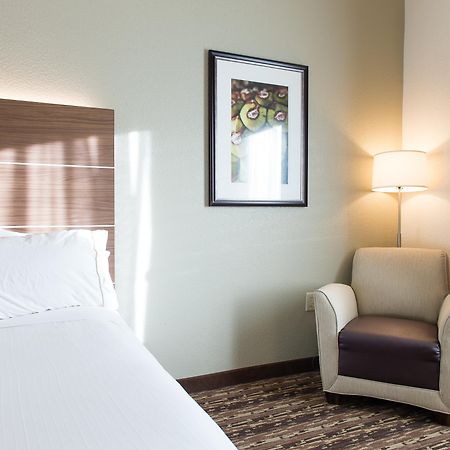 Holiday Inn Express & Suites Walterboro By Ihg Exterior foto