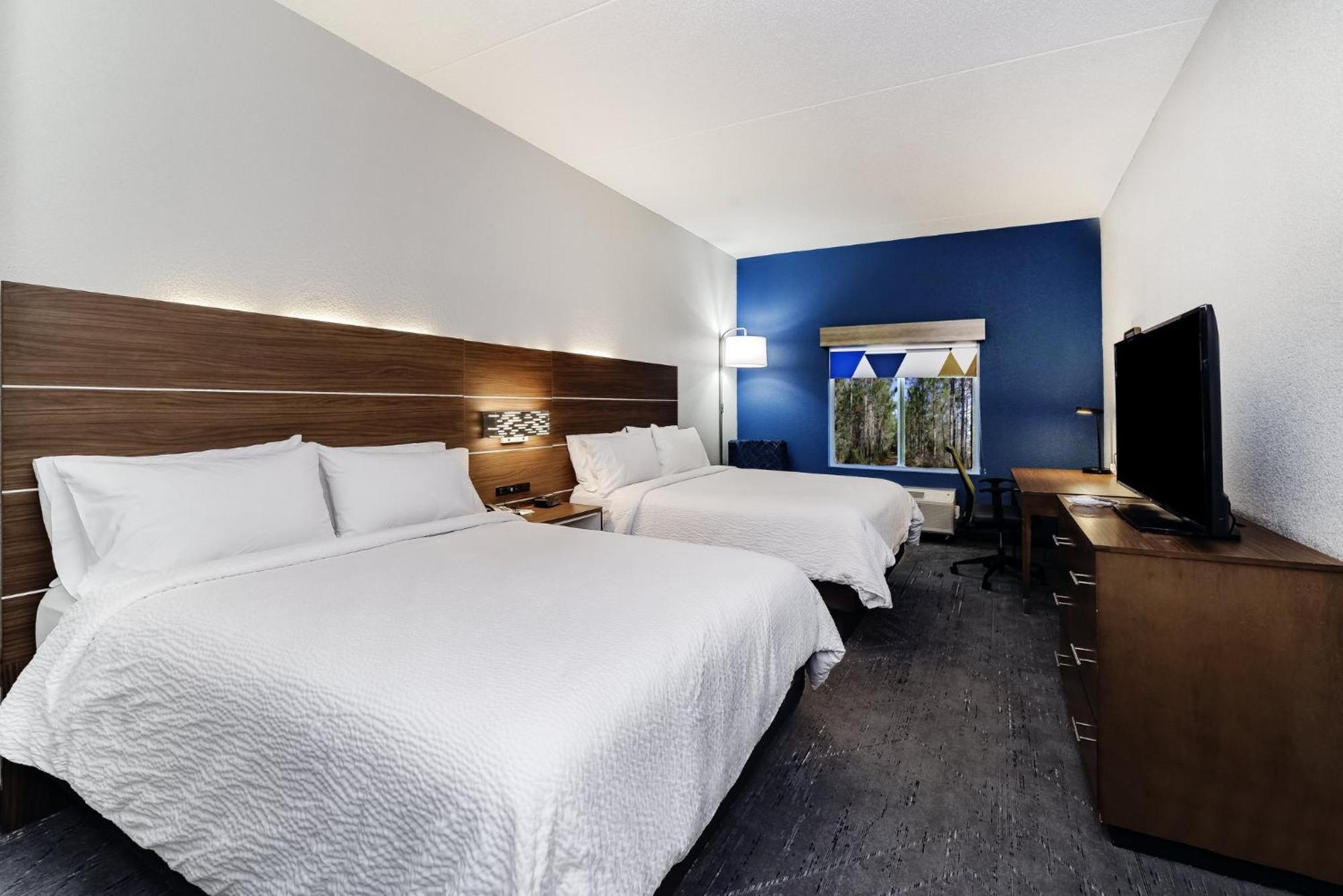Holiday Inn Express & Suites Walterboro By Ihg Exterior foto